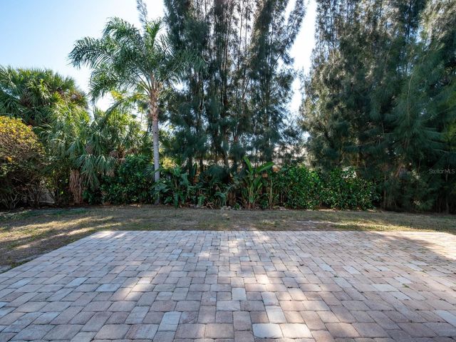 2442 HIVELY STREET, Sarasota, FL 34231