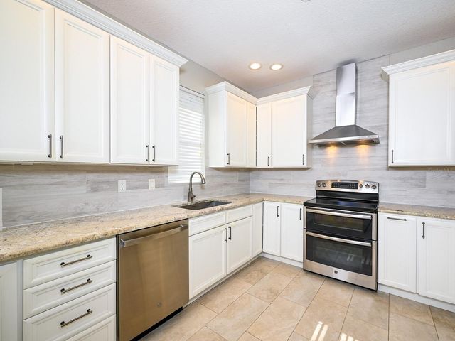 2442 HIVELY STREET, Sarasota, FL 34231