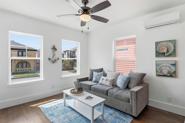 1812 20th Street, Galveston, TX 77550