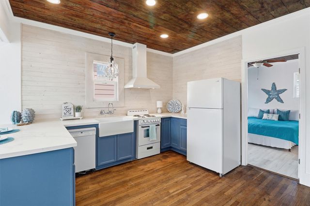 1812 20th Street, Galveston, TX 77550