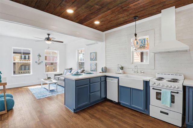 1812 20th Street, Galveston, TX 77550