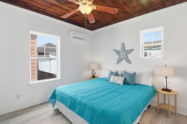 1812 20th Street, Galveston, TX 77550