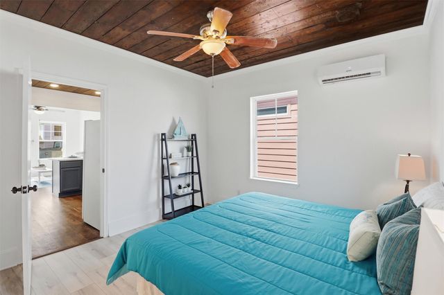 1812 20th Street, Galveston, TX 77550