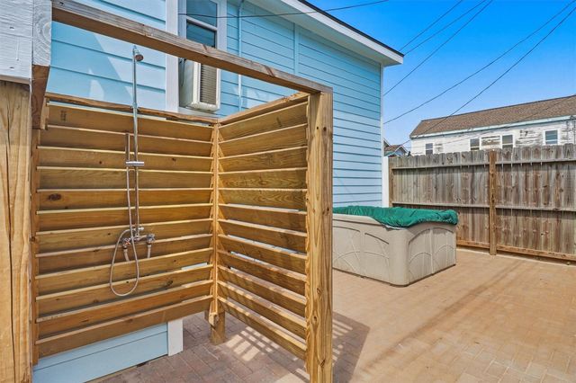 1812 20th Street, Galveston, TX 77550