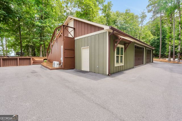 298 Roberts Point Road, Jackson, GA 30233