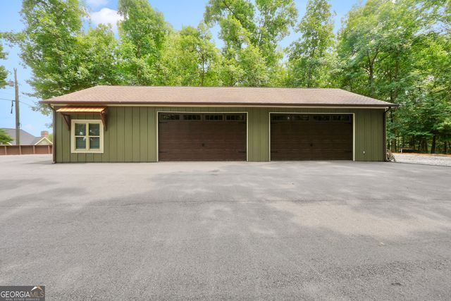 298 Roberts Point Road, Jackson, GA 30233