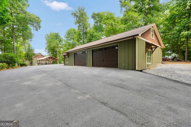 298 Roberts Point Road, Jackson, GA 30233