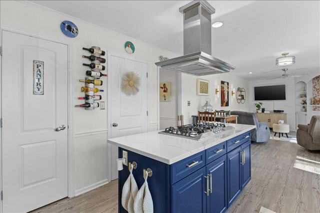 2440 Charing Cross DR, Roanoke, VA 24018