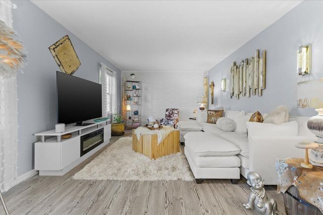 2440 Charing Cross DR, Roanoke, VA 24018