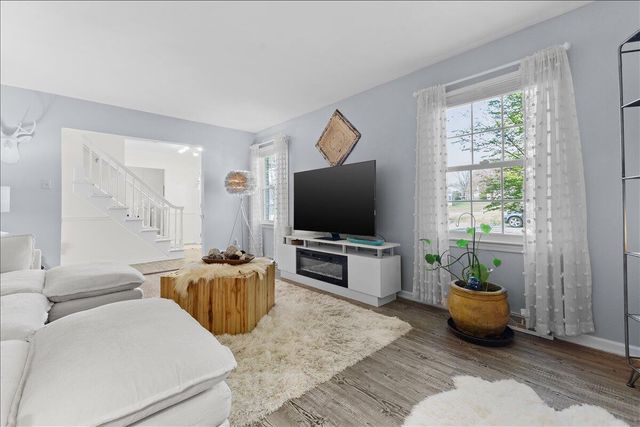 2440 Charing Cross DR, Roanoke, VA 24018