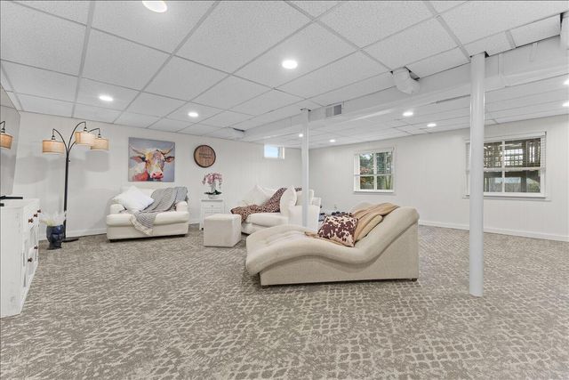 2440 Charing Cross DR, Roanoke, VA 24018