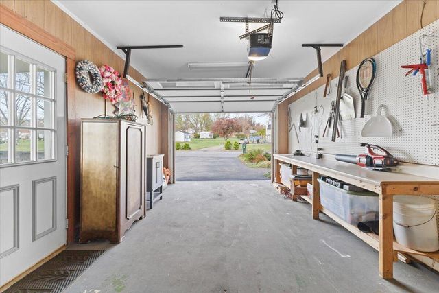 2440 Charing Cross DR, Roanoke, VA 24018