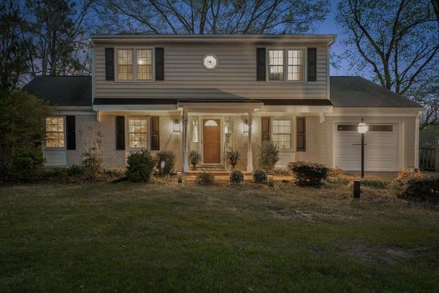 2440 Charing Cross DR, Roanoke, VA 24018