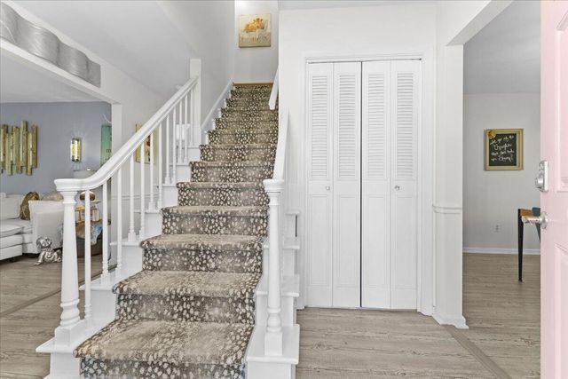 2440 Charing Cross DR, Roanoke, VA 24018