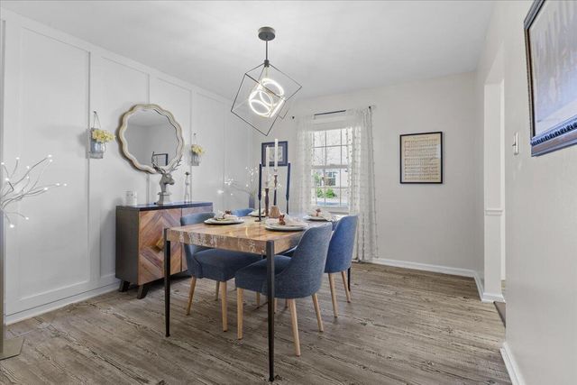 2440 Charing Cross DR, Roanoke, VA 24018