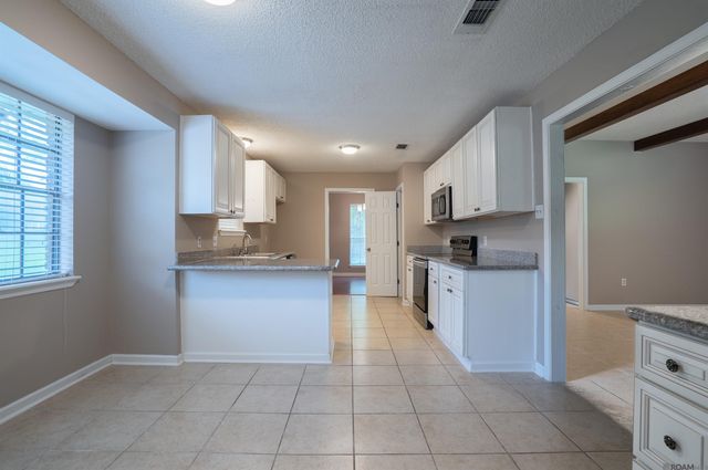 13423 Clear Oak Ave, Central, LA 70818