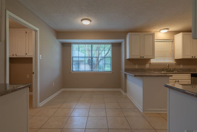 13423 Clear Oak Ave, Central, LA 70818