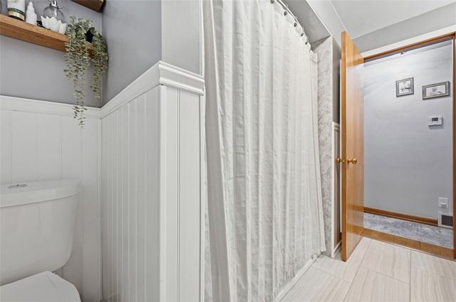 28 Guinn Dr, Amwell, PA 15301