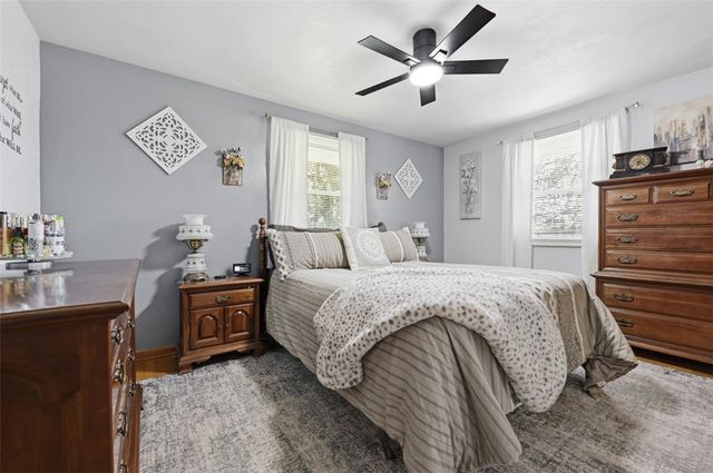 28 Guinn Dr, Amwell, PA 15301
