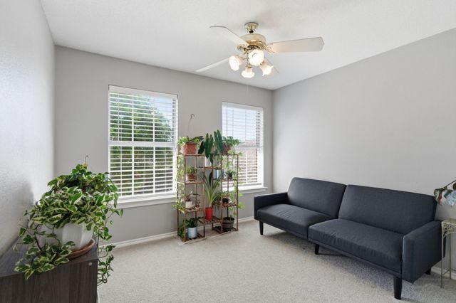 1214 Holly Hill Drive, Grand Prairie, TX 75052