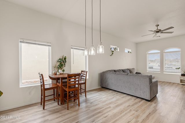 5822 WILLET Drive, Santa Teresa, NM 88008