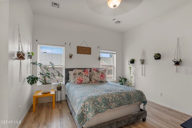 5822 WILLET Drive, Santa Teresa, NM 88008