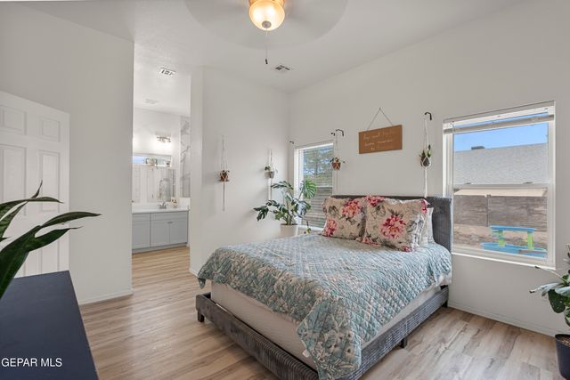 5822 WILLET Drive, Santa Teresa, NM 88008