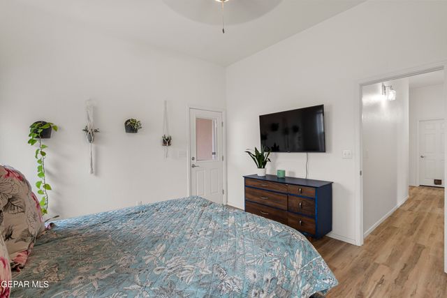 5822 WILLET Drive, Santa Teresa, NM 88008