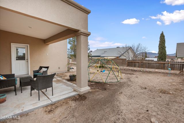5822 WILLET Drive, Santa Teresa, NM 88008