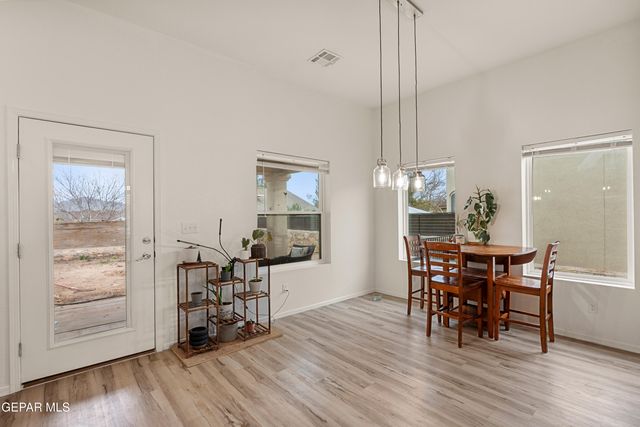 5822 WILLET Drive, Santa Teresa, NM 88008