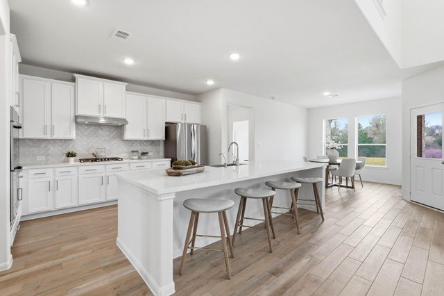 208 Peninsula Point Drive, Montgomery, TX 77356