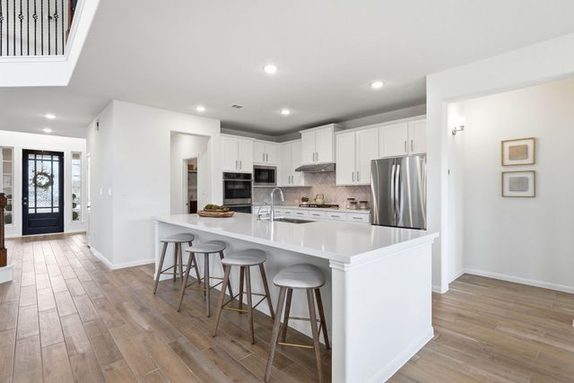 208 Peninsula Point Drive, Montgomery, TX 77356