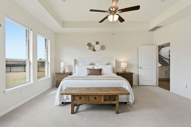 208 Peninsula Point Drive, Montgomery, TX 77356