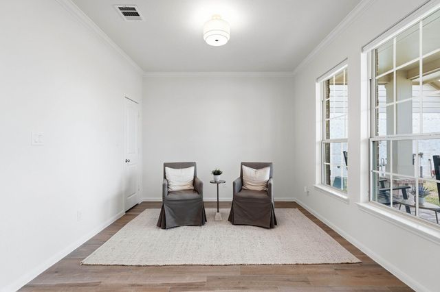 208 Peninsula Point Drive, Montgomery, TX 77356