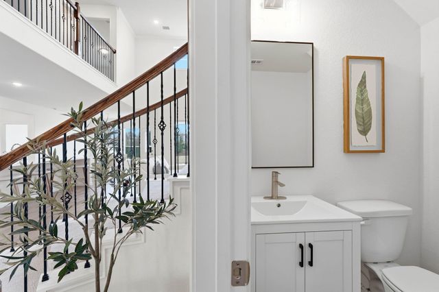 208 Peninsula Point Drive, Montgomery, TX 77356