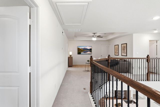 208 Peninsula Point Drive, Montgomery, TX 77356