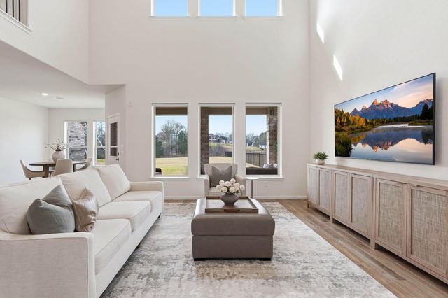 208 Peninsula Point Drive, Montgomery, TX 77356