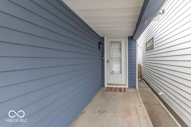 907 S East Street, Indianapolis, IN 46225