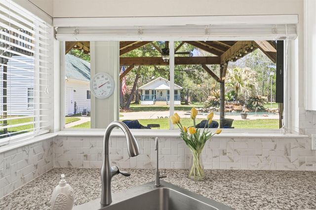 36218 Post Oak Circle, Magnolia, TX 77355