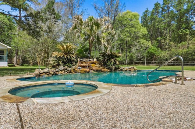 36218 Post Oak Circle, Magnolia, TX 77355