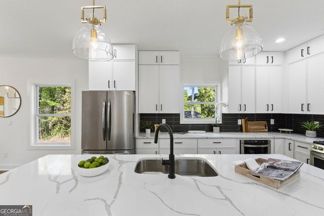 2303 Whites Mill Road, Decatur, GA 30032