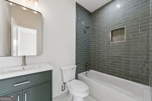 2303 Whites Mill Road, Decatur, GA 30032