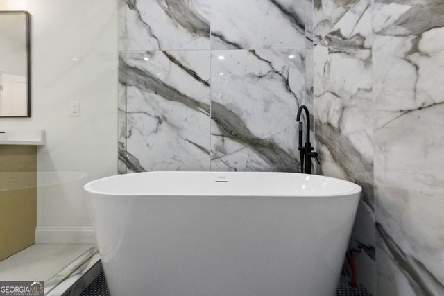 2303 Whites Mill Road, Decatur, GA 30032