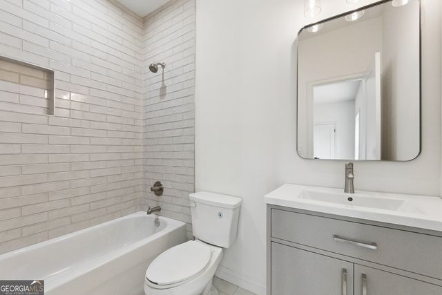 2303 Whites Mill Road, Decatur, GA 30032