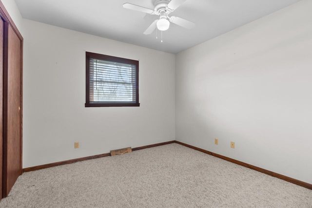 301 W Westlawn AVENUE, Elkhorn, WI 53121