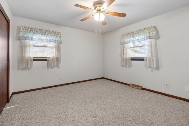 301 W Westlawn AVENUE, Elkhorn, WI 53121