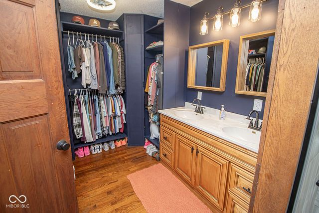 1018 S State Road 213, Tipton, IN 46072