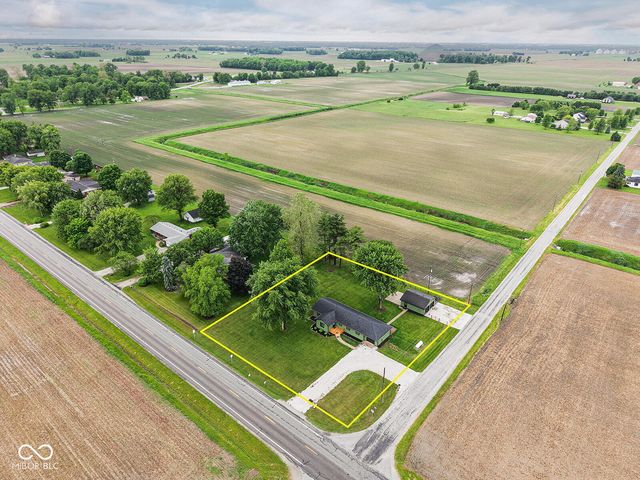 1018 S State Road 213, Tipton, IN 46072