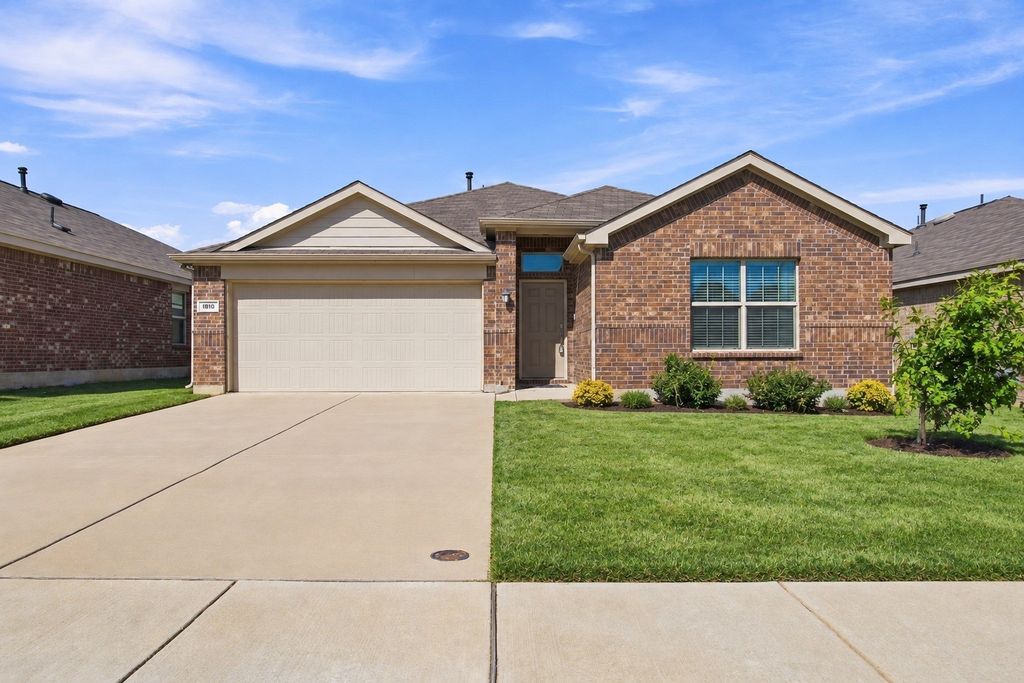 1810 Alamandine Avenue, Cross Roads, TX 76227 — exterior