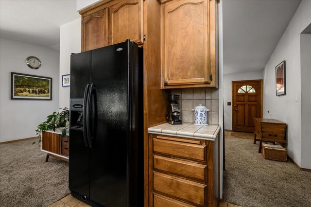 3950 Frog Hollow Dr, Placerville, CA 95667